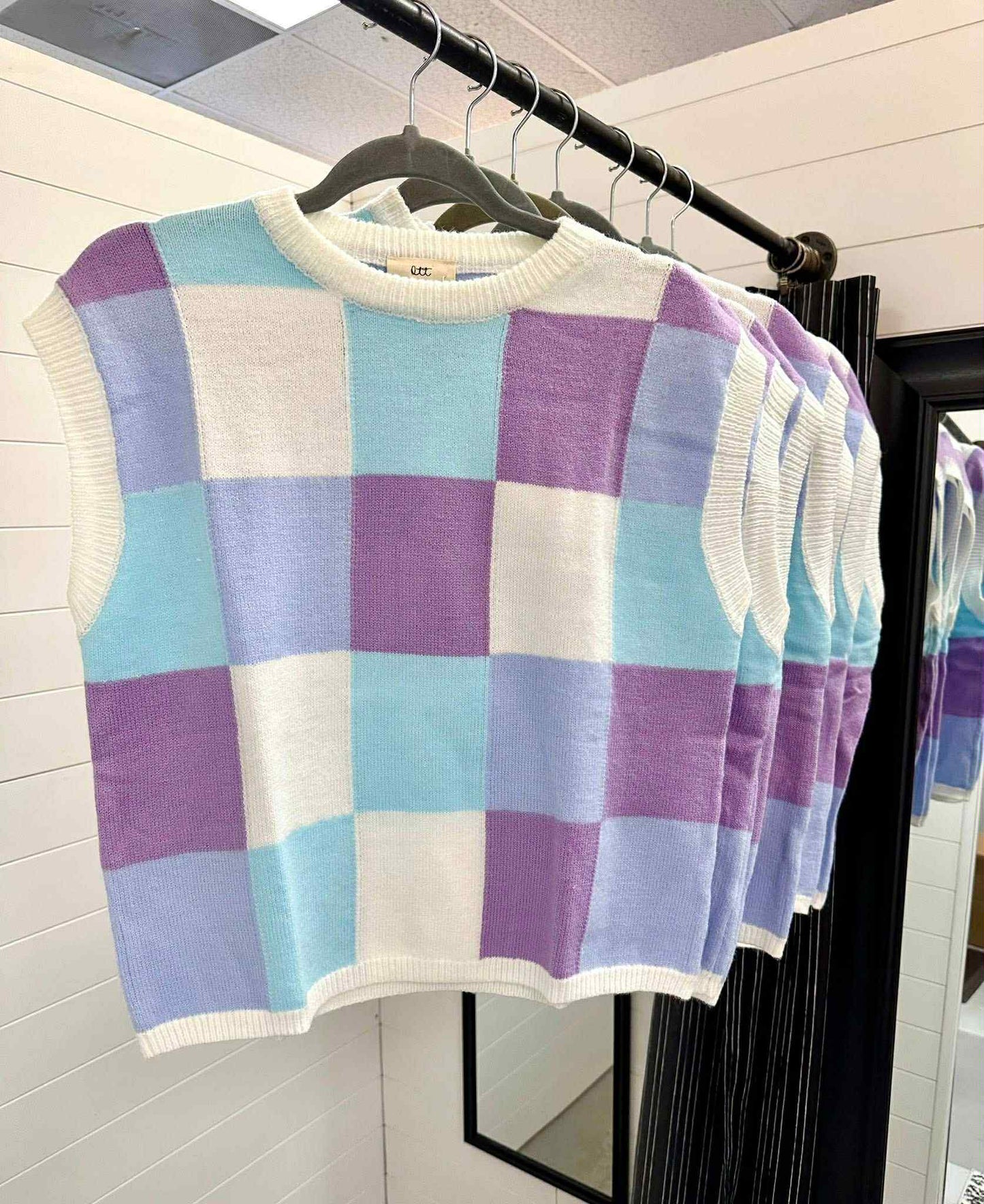 Sleeveless Color Block Top